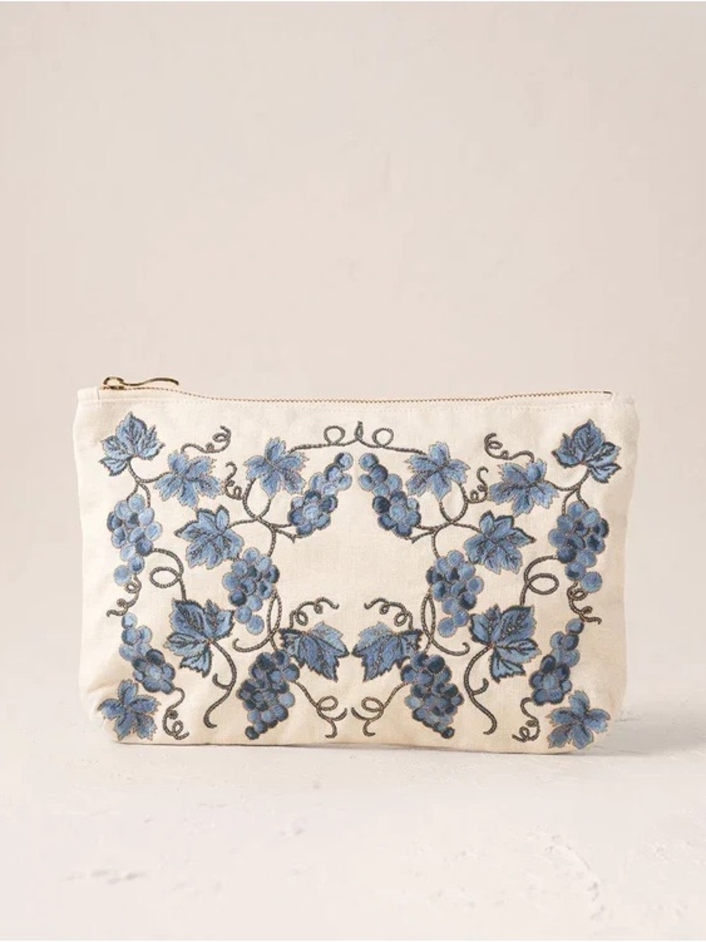 Elizabeth Scarlett Everyday Pouch Grapevine Canvas Cream